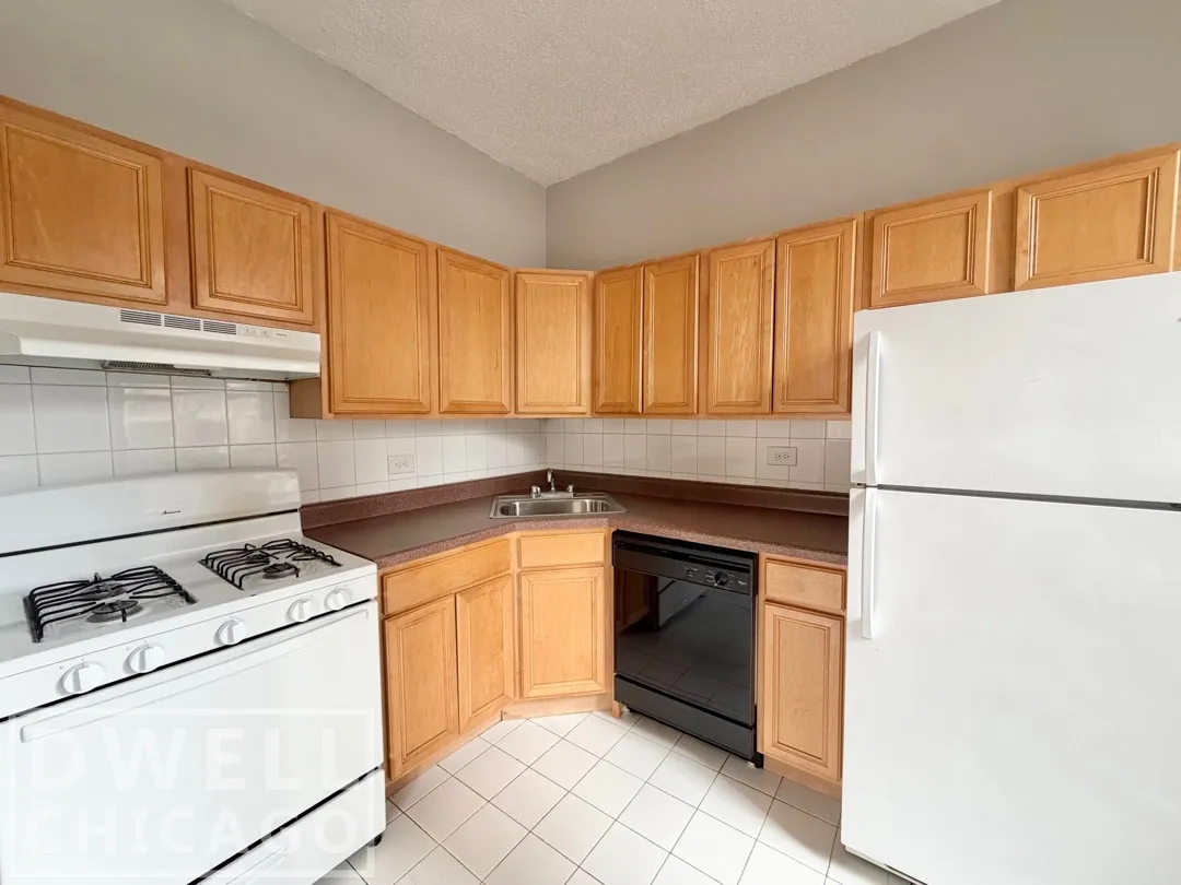 4242 N Sheridan Rd, , 60613, USA 60613-unit#102-Chicago-IL