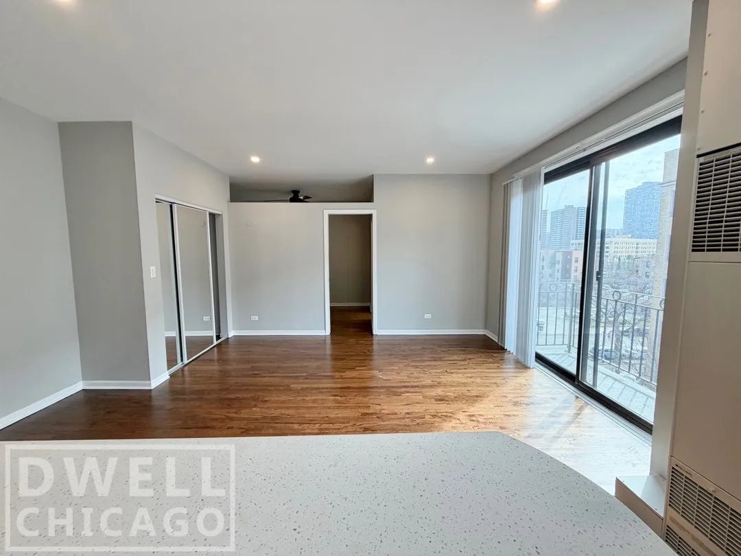4242 N Sheridan Rd, ,  60613, USA 60613-unit#519-Chicago-IL