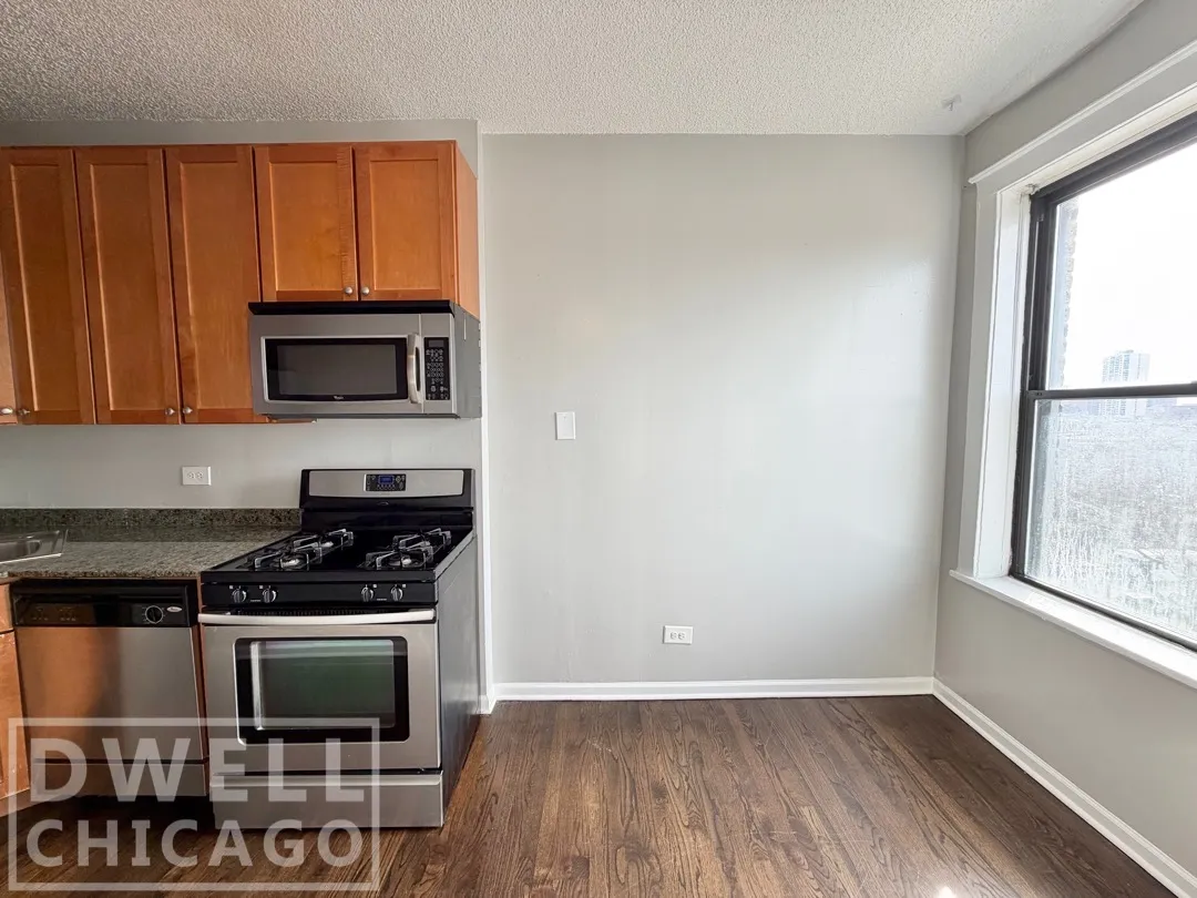 4242 N Sheridan Rd, ,  60613, USA 60613-unit#606-Chicago-IL