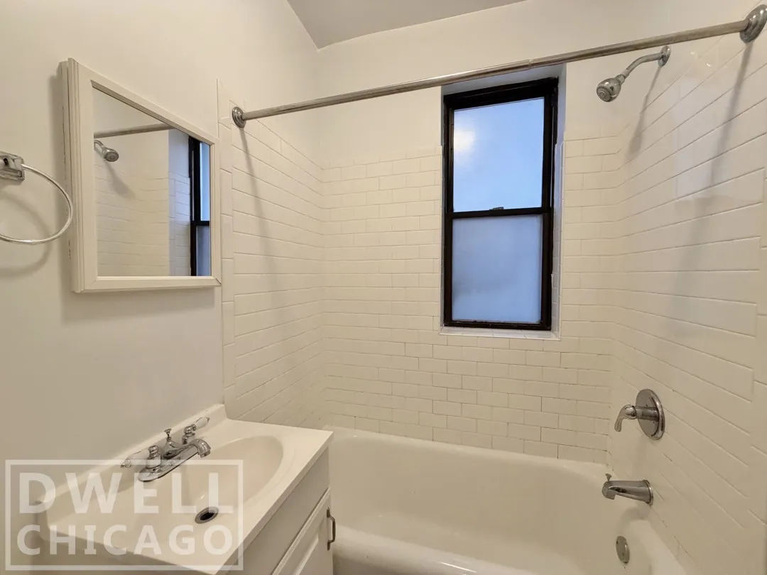 1742 N Humboldt Blvd, ,  60647, USA 60647-unit#208-Chicago-IL