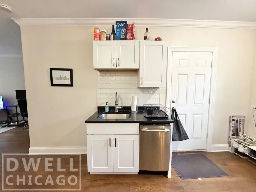3815 N Greenview Ave, ,  60613, USA 60613-unit#3819-1S-Chicago-IL