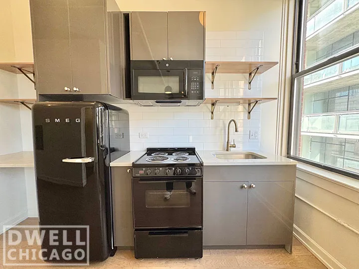 108 W  Ave, ,  60654, USA 60654-unit#506-Chicago-IL