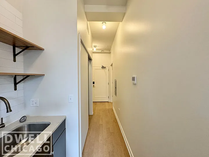 108 W  Ave, ,  60654, USA 60654-unit#514-Chicago-IL