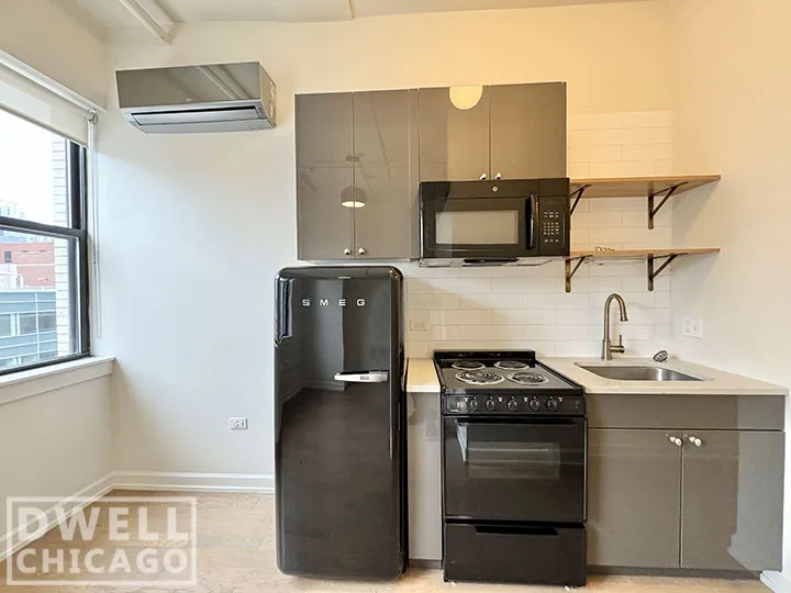 108 W  Ave, ,  60654, USA 60654-unit#514-Chicago-IL