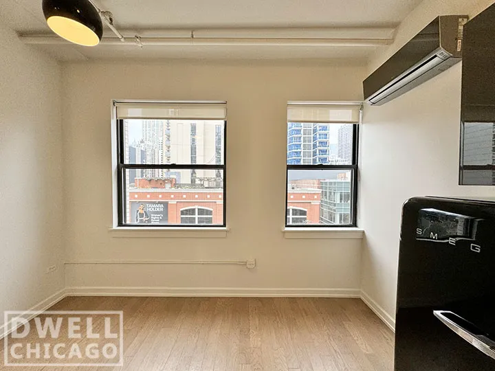 108 W  Ave, ,  60654, USA 60654-unit#514-Chicago-IL