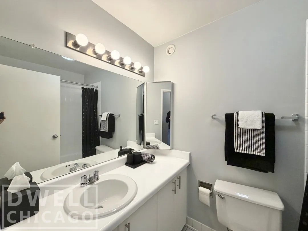 445 E Ohio St, ,  60611, USA 60611-unit#1-3201-Chicago-IL