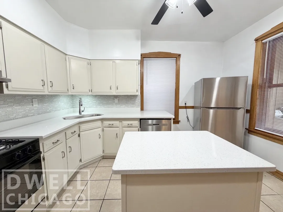 3322 N Hamlin Ave, ,  60618, USA 60618-unit#1-Chicago-IL