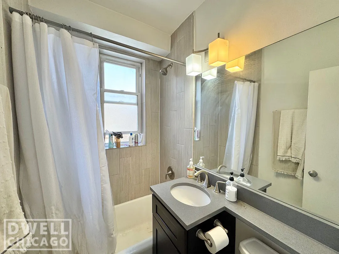 511 W Belmont Ave, , 60657, USA 60657-unit#28-Chicago-IL