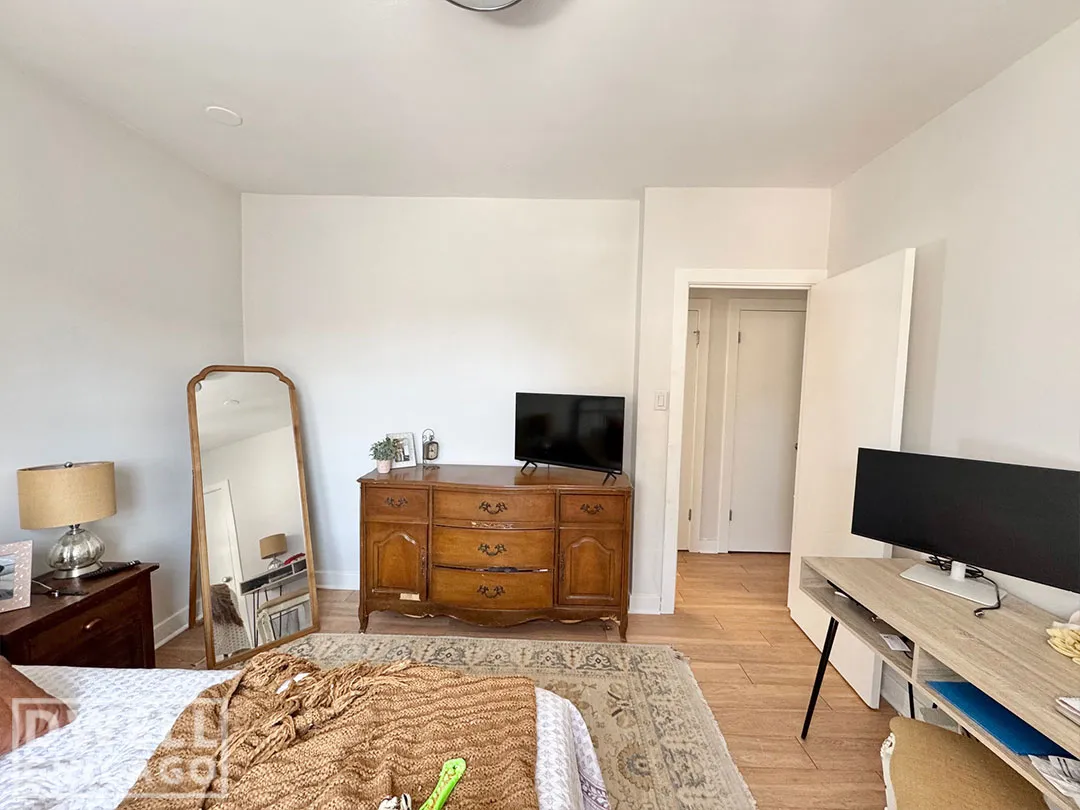 511 W Belmont Ave, , 60657, USA 60657-unit#28-Chicago-IL