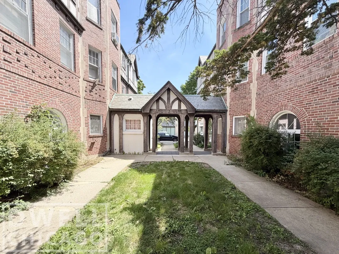 918 Green Bay Rd, ,  60093, USA 60093-unit#3B-Winnetka-IL