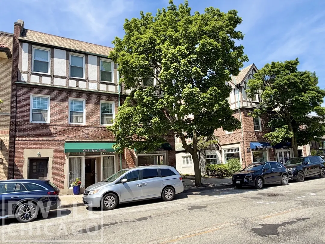 918 Green Bay Rd, ,  60093, USA 60093-unit#3B-Winnetka-IL