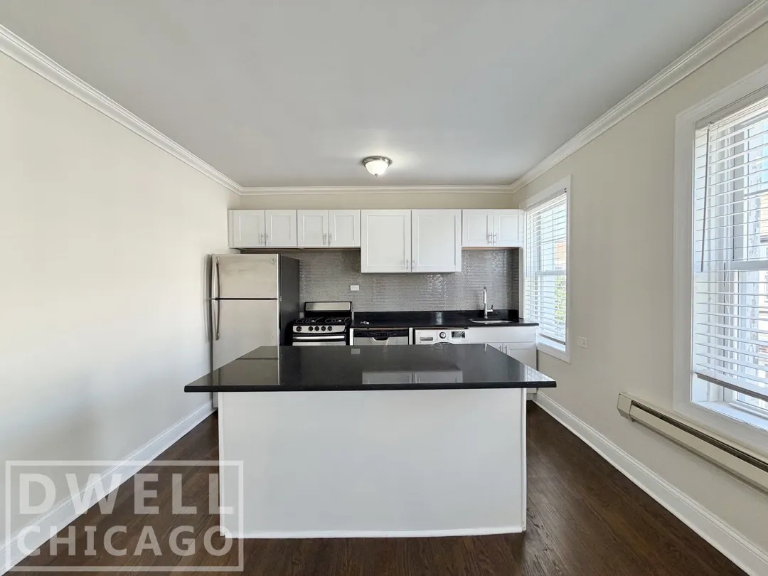 918 Green Bay Rd, ,  60093, USA 60093-unit#3B-Winnetka-IL