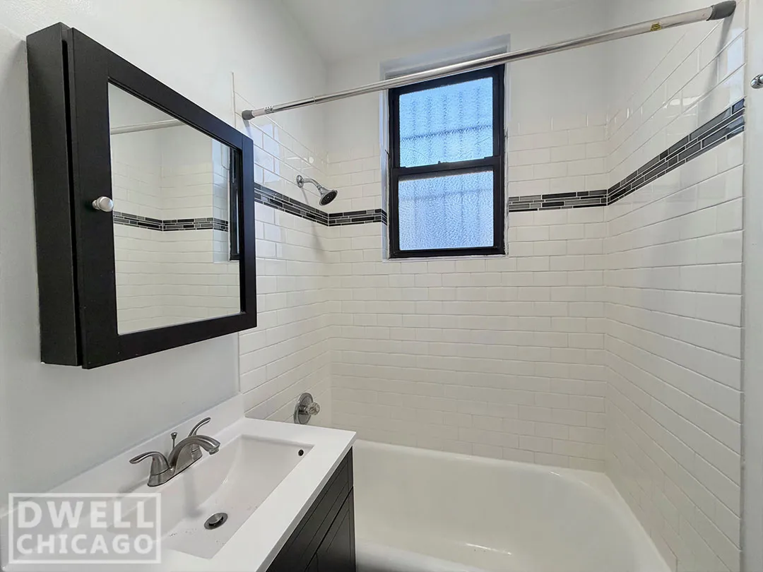 3345 N Marshfield Ave, ,  60657, USA 60657-unit#302-Chicago-IL