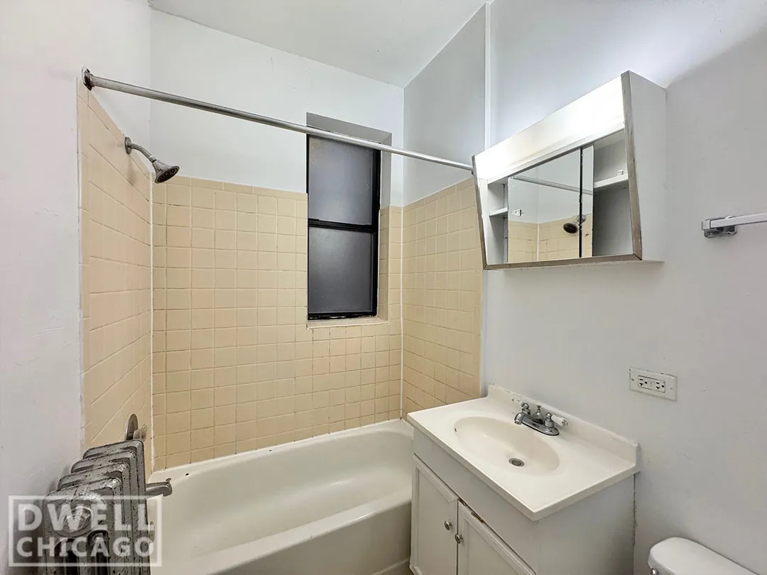 1530 N Kedzie Ave, , 60651, USA 60651-unit#1530-2A-Chicago-IL