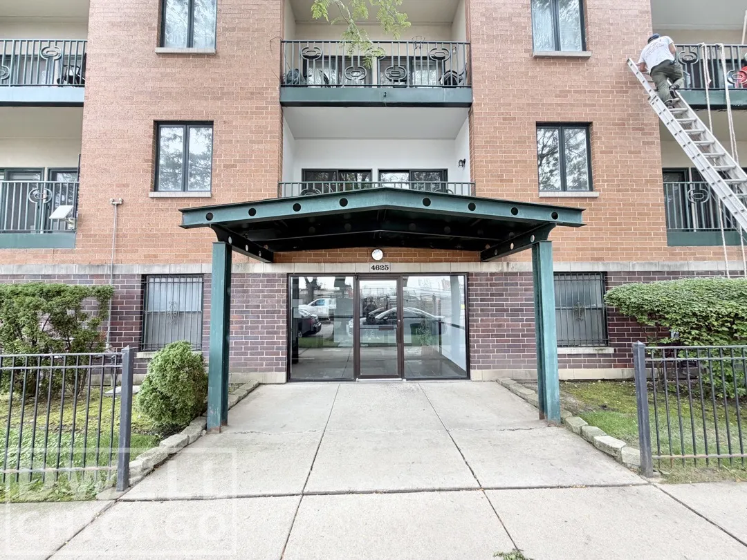 4625 W Lawrence Ave, ,  60630, USA 60630-unit#401-Chicago-IL