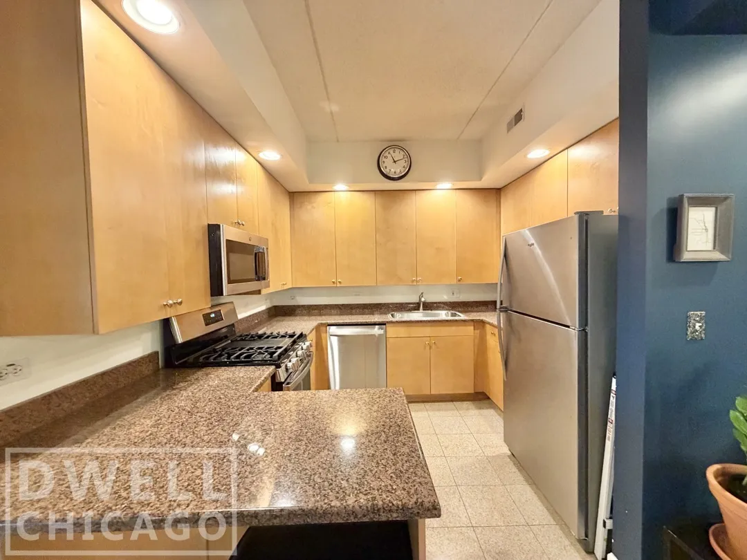 4625 W Lawrence Ave, ,  60630, USA 60630-unit#401-Chicago-IL