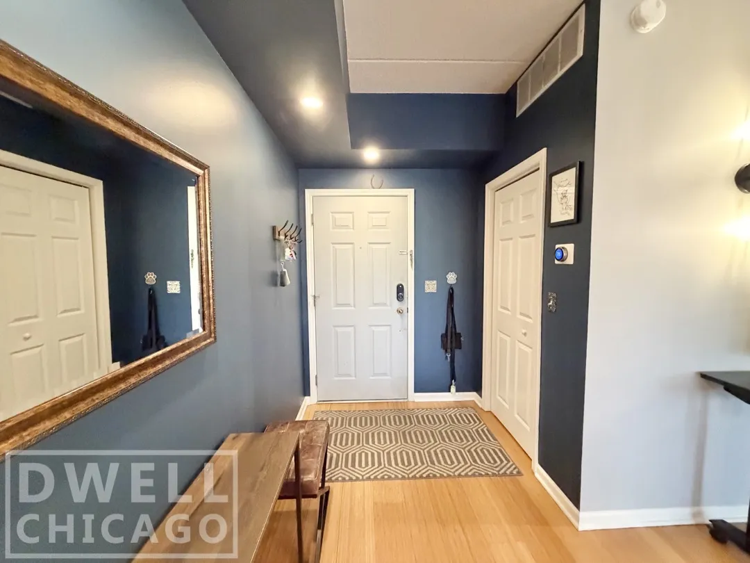 4625 W Lawrence Ave, ,  60630, USA 60630-unit#401-Chicago-IL