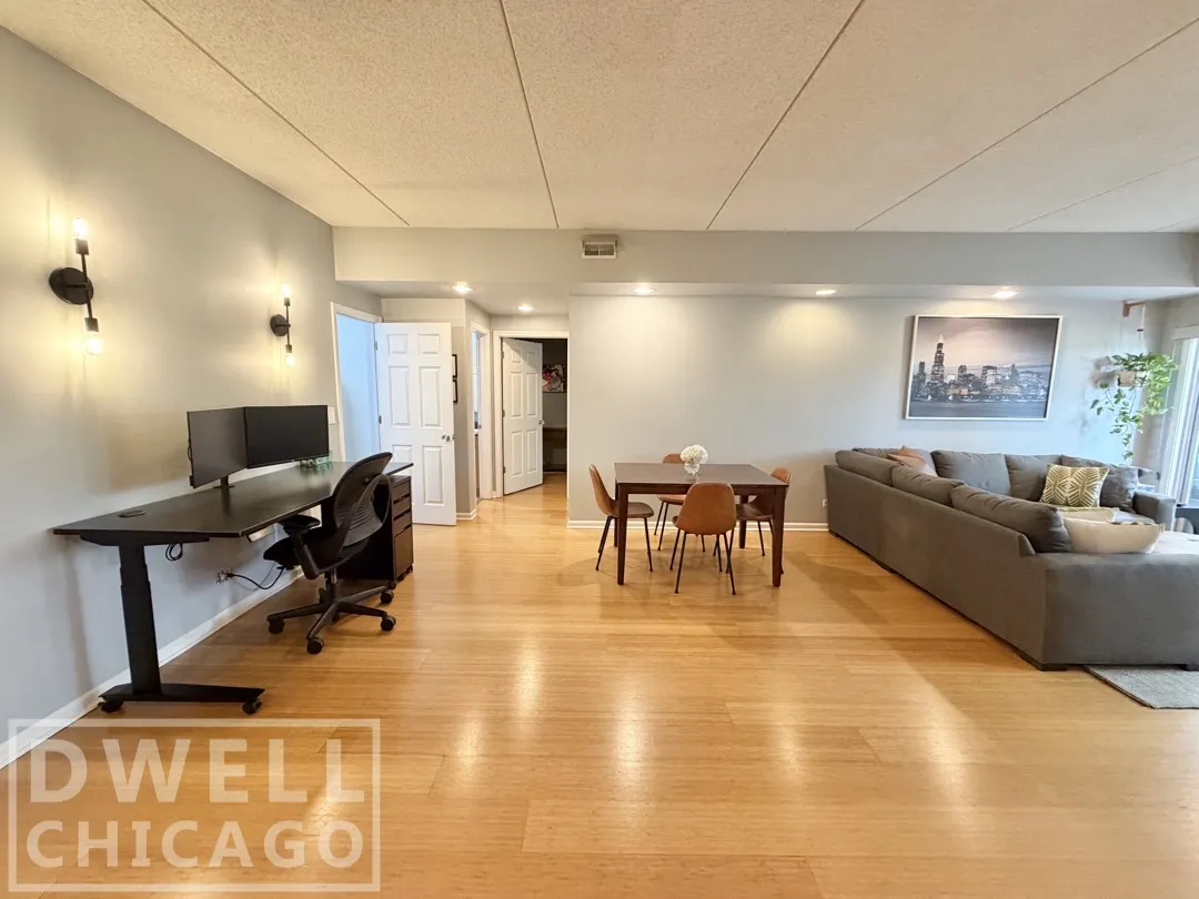 4625 W Lawrence Ave, ,  60630, USA 60630-unit#401-Chicago-IL