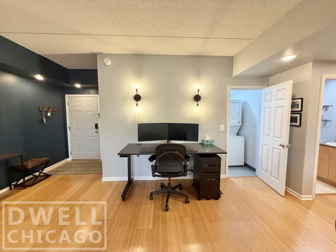 4625 W Lawrence Ave, ,  60630, USA 60630-unit#401-Chicago-IL
