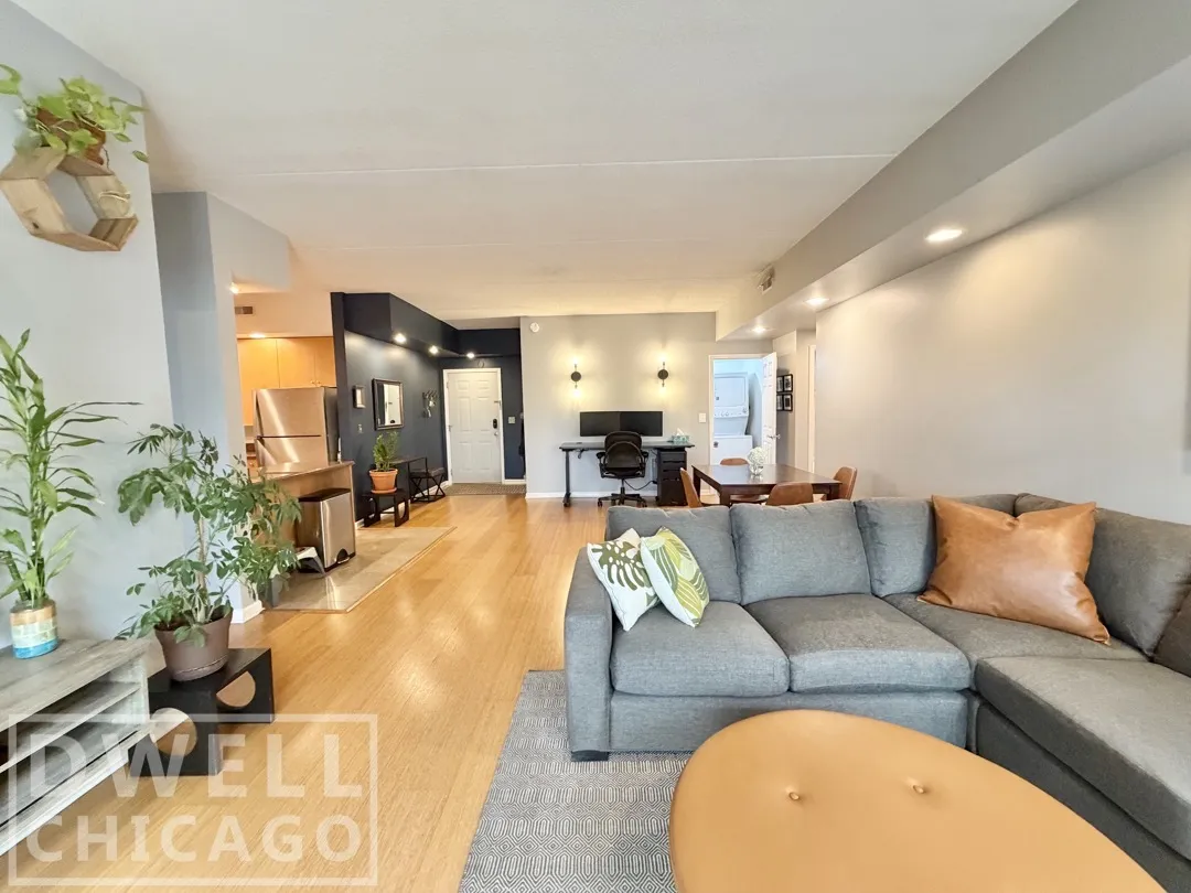 4625 W Lawrence Ave, ,  60630, USA 60630-unit#401-Chicago-IL