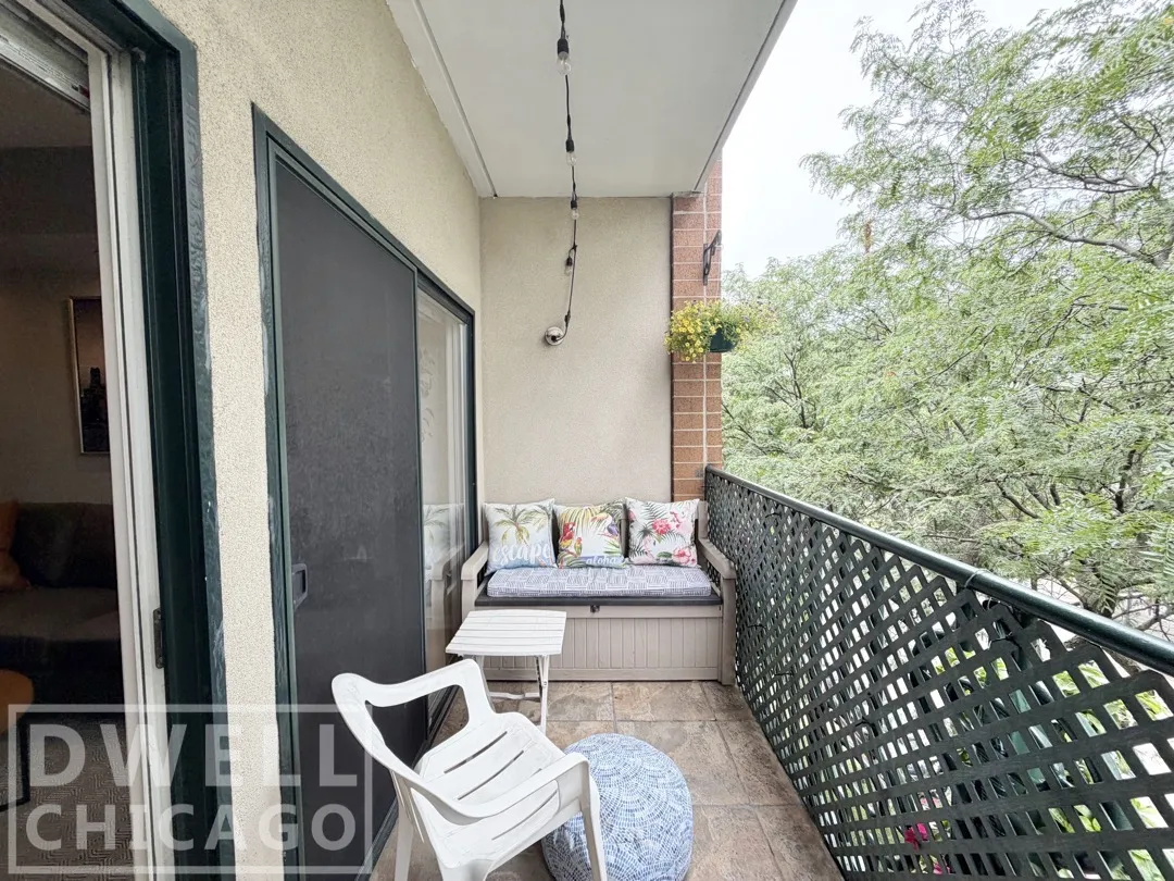 4625 W Lawrence Ave, ,  60630, USA 60630-unit#401-Chicago-IL