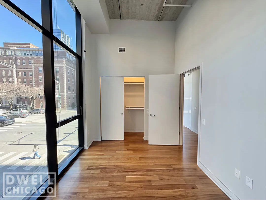N LaSalle St, ,  60654, USA 60654-unit#710-Chicago-IL