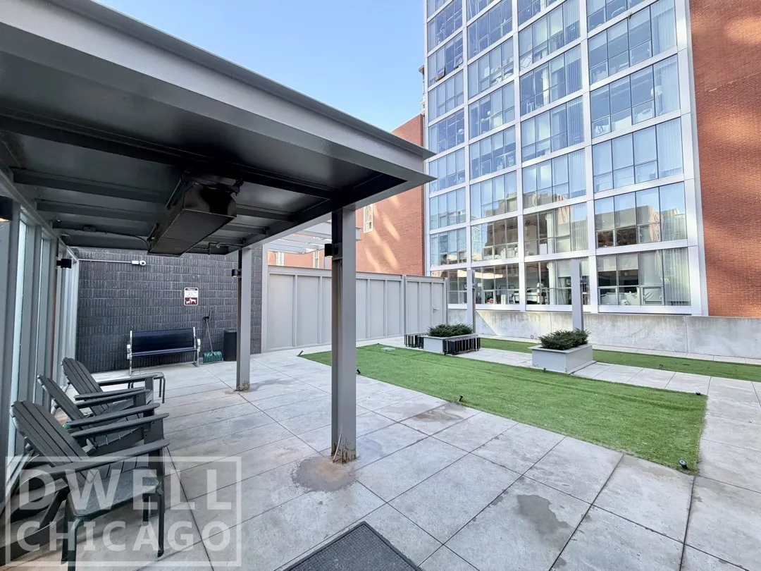 805 N La Salle Dr, ,  60610, USA 60610-unit#404-Chicago-IL