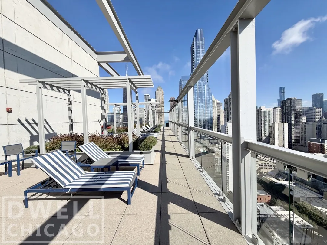 805 N La Salle Dr, ,  60610, USA 60610-unit#404-Chicago-IL