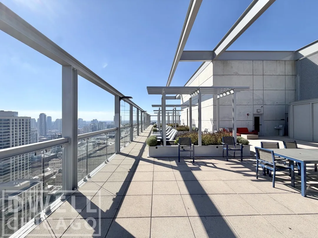 805 N La Salle Dr, ,  60610, USA 60610-unit#404-Chicago-IL