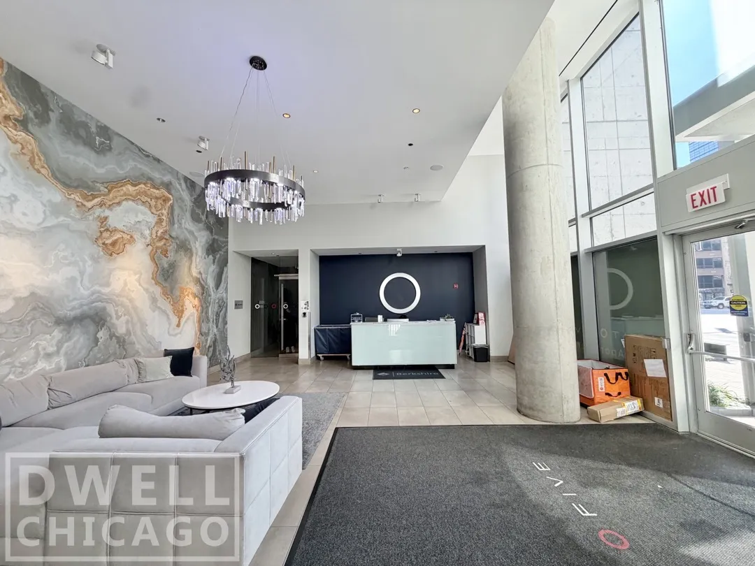 805 N La Salle Dr, ,  60610, USA 60610-unit#404-Chicago-IL