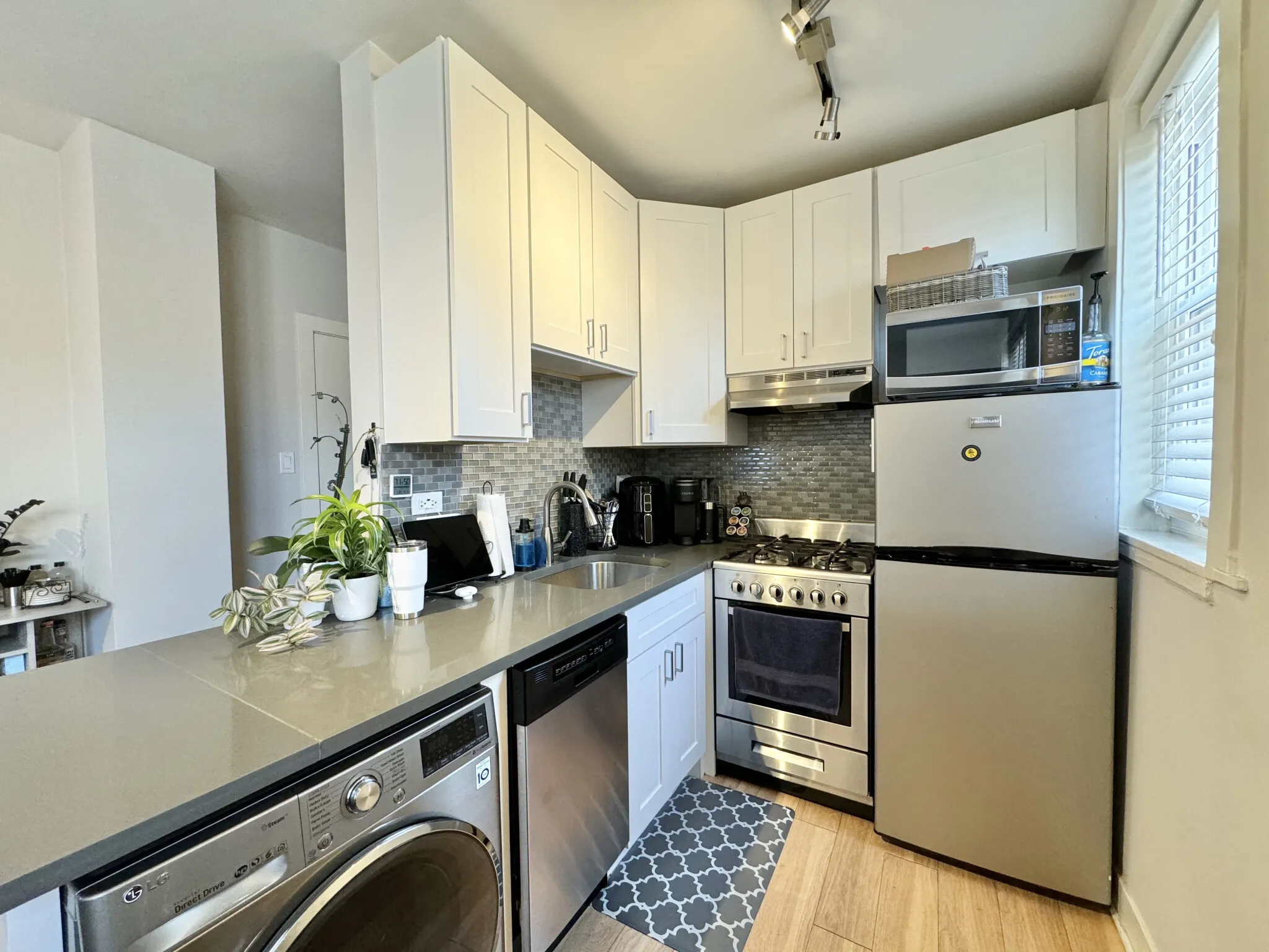 511 W Belmont Ave, ,  60657, USA 60657-unit#35-Chicago-IL