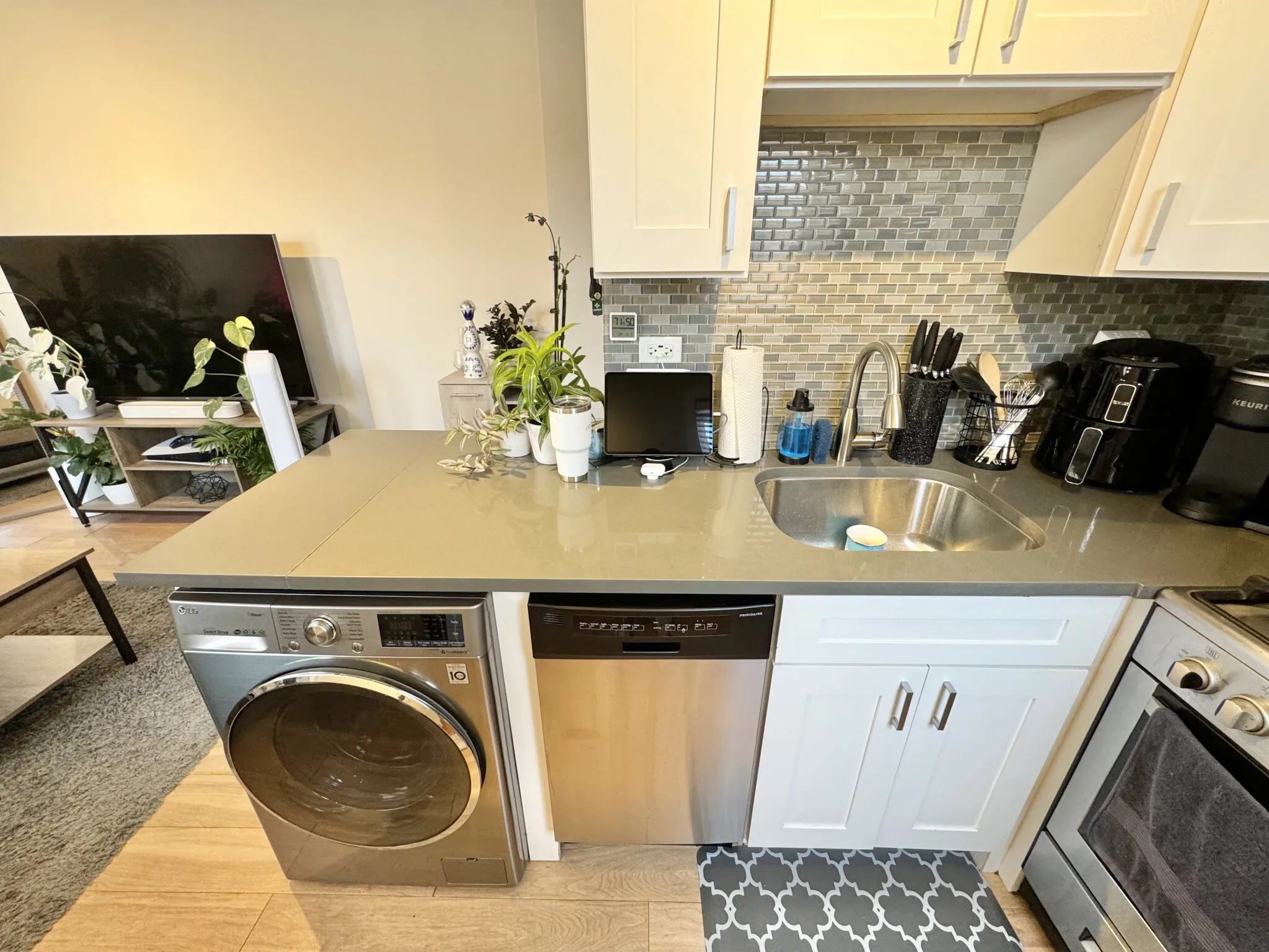 511 W Belmont Ave, ,  60657, USA 60657-unit#35-Chicago-IL
