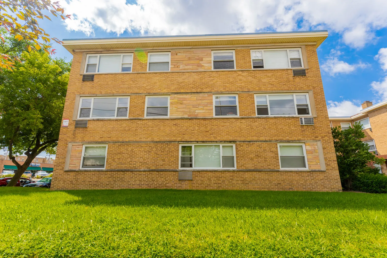 4915 Church St, Skokie, 60077, USA 60077-unit#H1-Chicago-IL