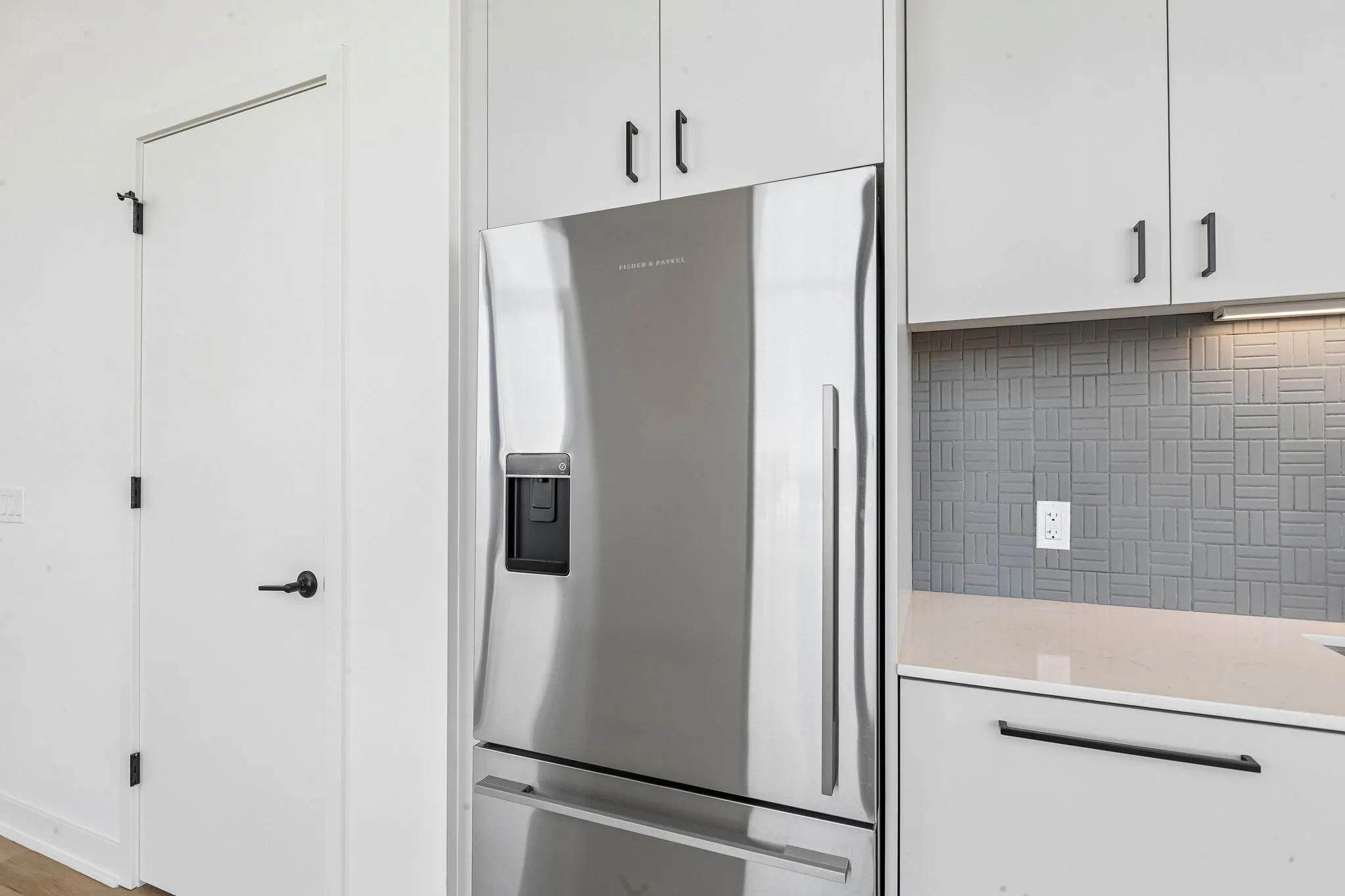 1100 W Grand Ave, ,  60642, USA 60642-unit#419-Chicago-IL