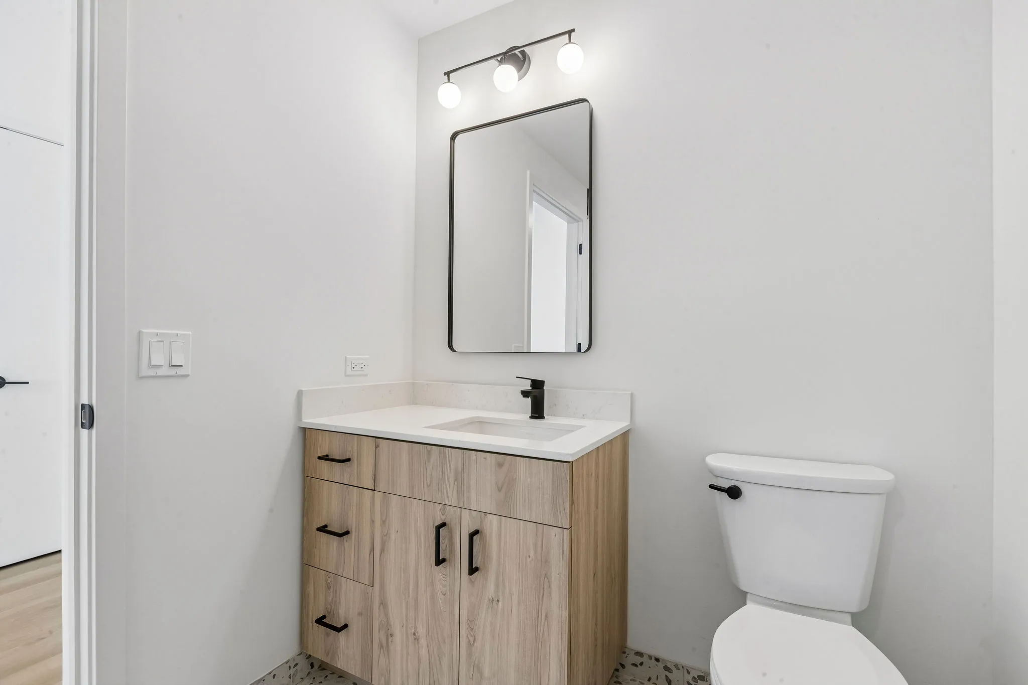 1100 W Grand Ave, ,  60642, USA 60642-unit#419-Chicago-IL