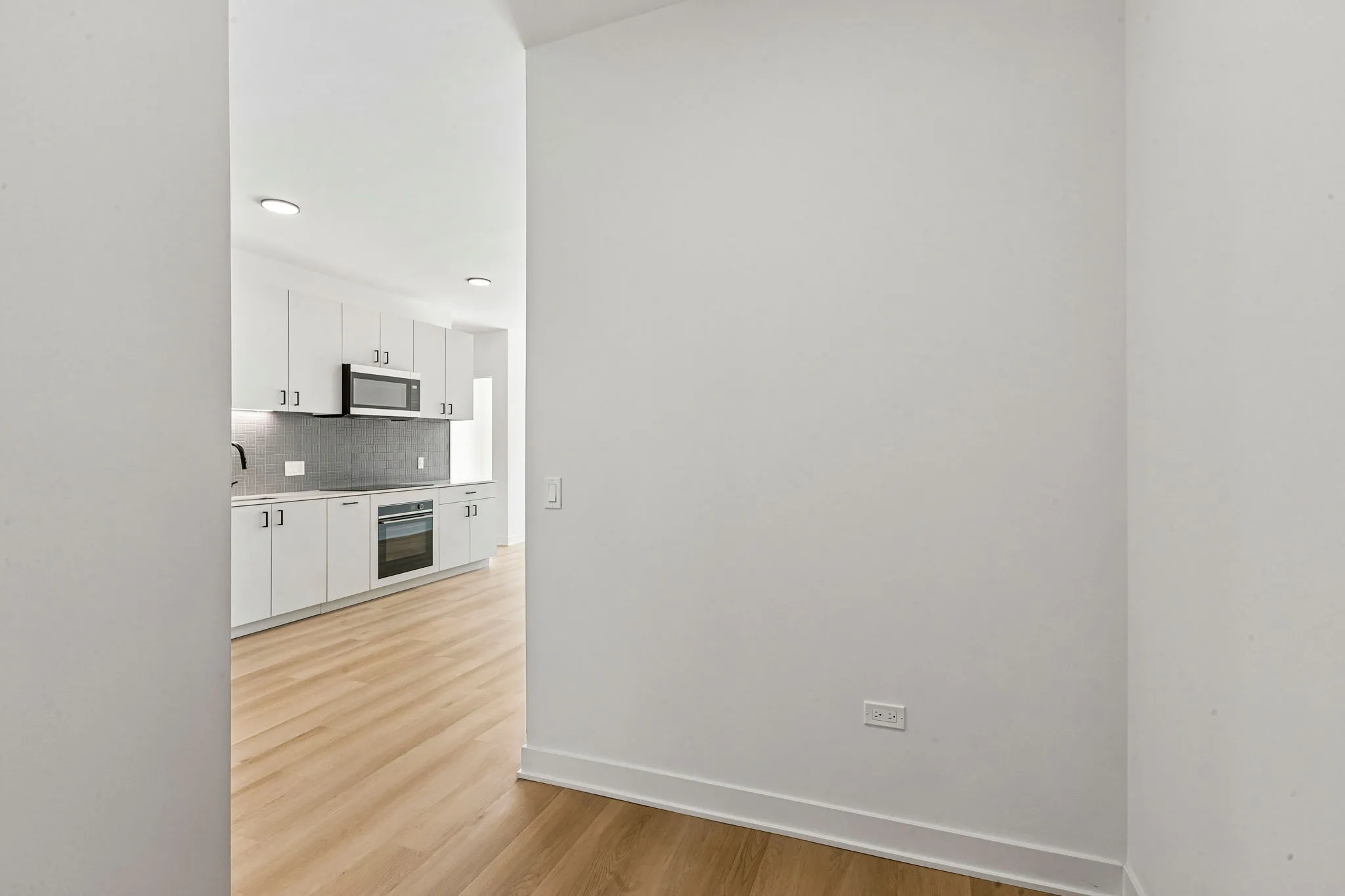 1100 W Grand Ave, , 60642, USA 60642-unit#208-Chicago-IL