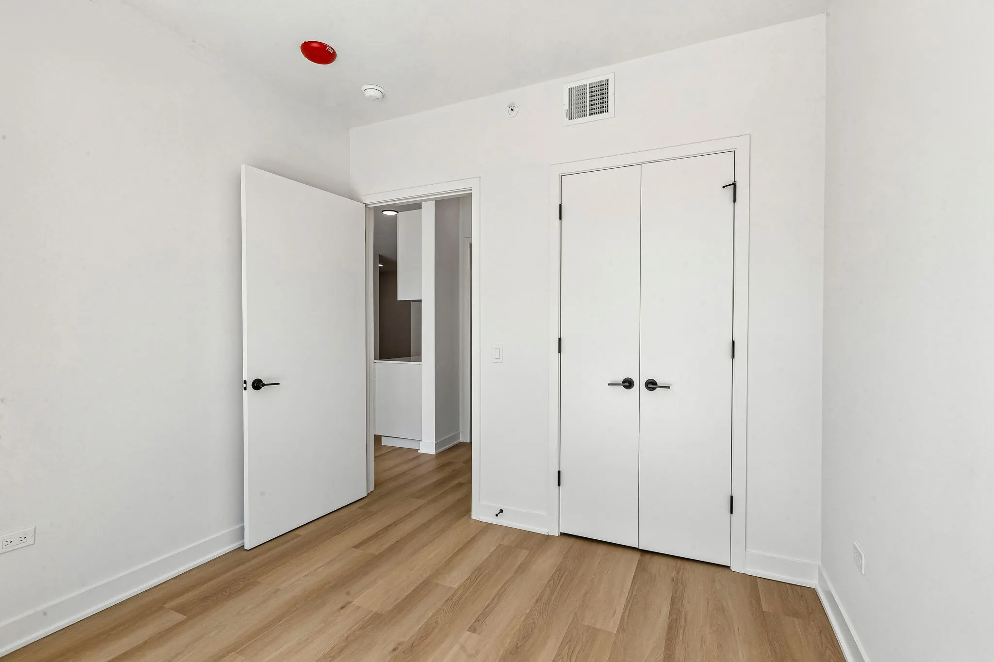 1100 W Grand Ave, , 60642, USA 60642-unit#208-Chicago-IL
