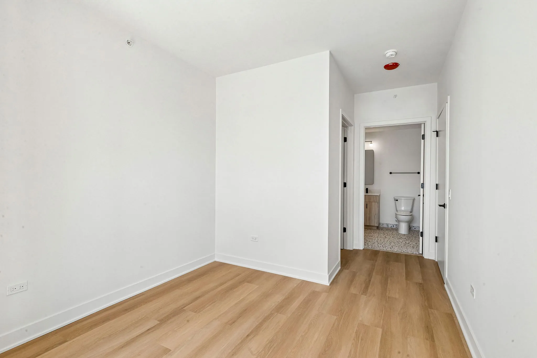 1100 W Grand Ave, , 60642, USA 60642-unit#610-Chicago-IL