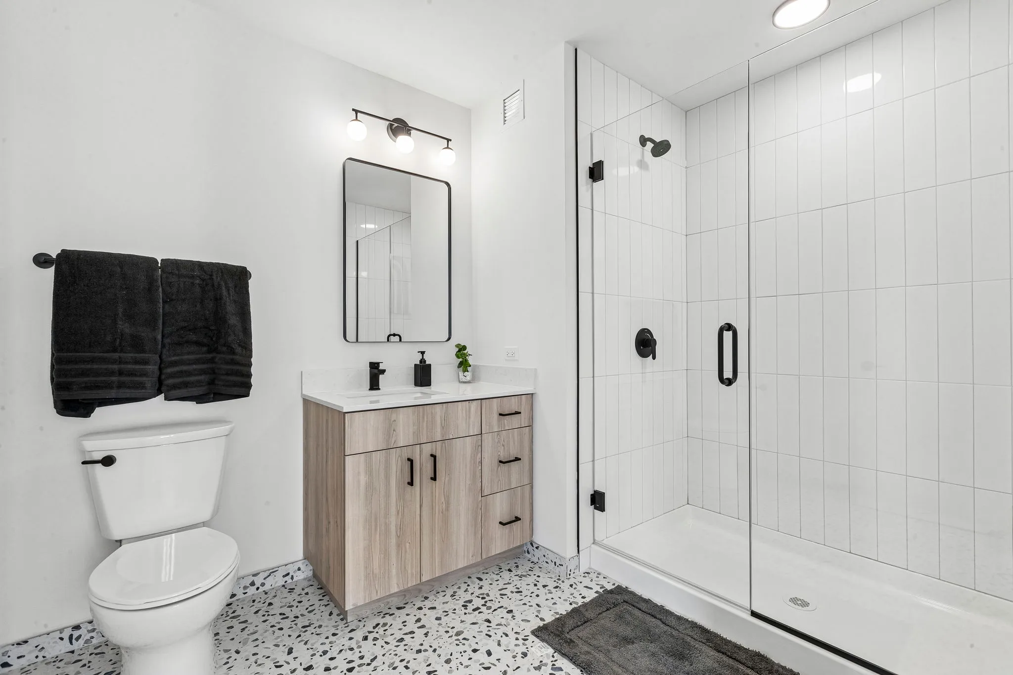 1100 W Grand Ave, , 60642, USA 60642-unit#514-Chicago-IL