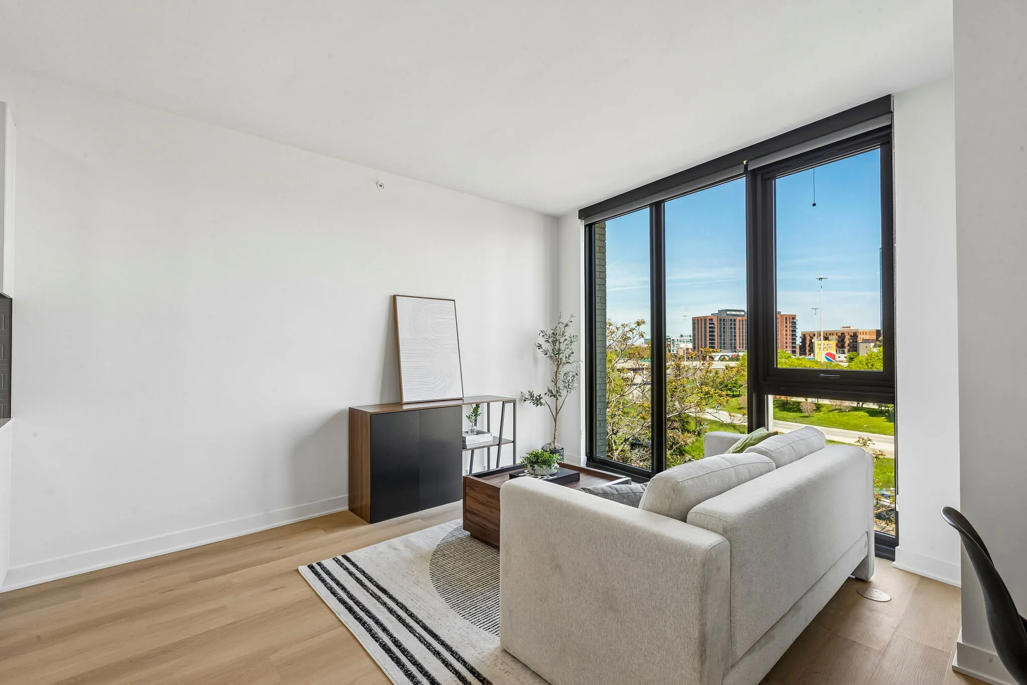 1100 W Grand Ave, , 60642, USA 60642-unit#213-Chicago-IL