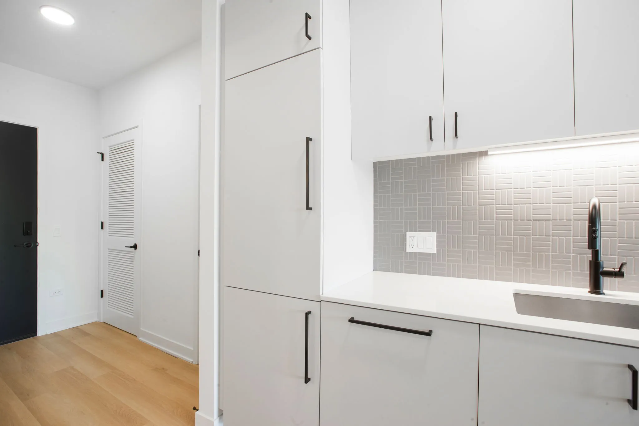 1100 W Grand Ave, , 60642, USA 60642-unit#306-Chicago-IL