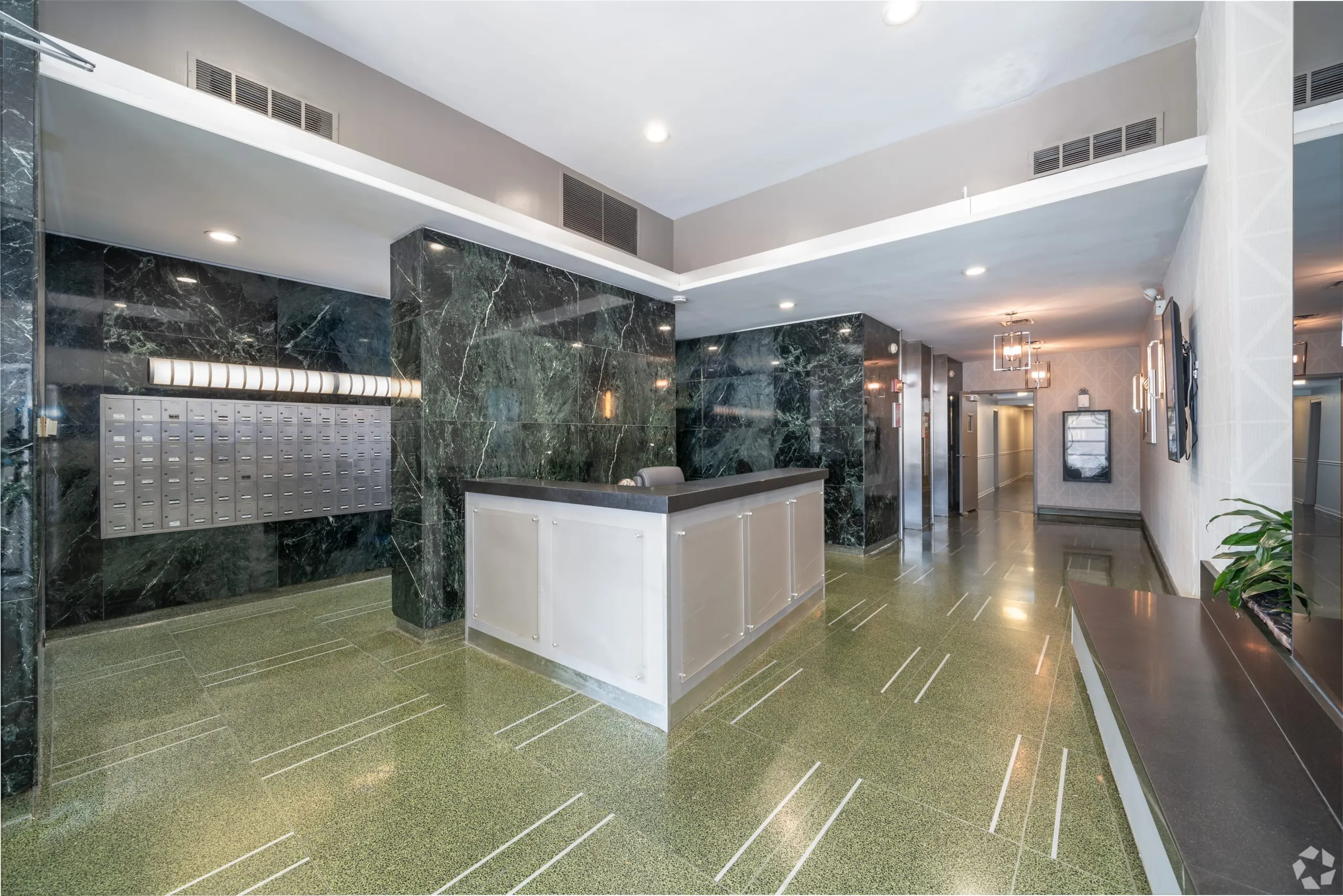 5649 N Sheridan Rd, , 60660, USA 60660-unit#016A-Chicago-IL