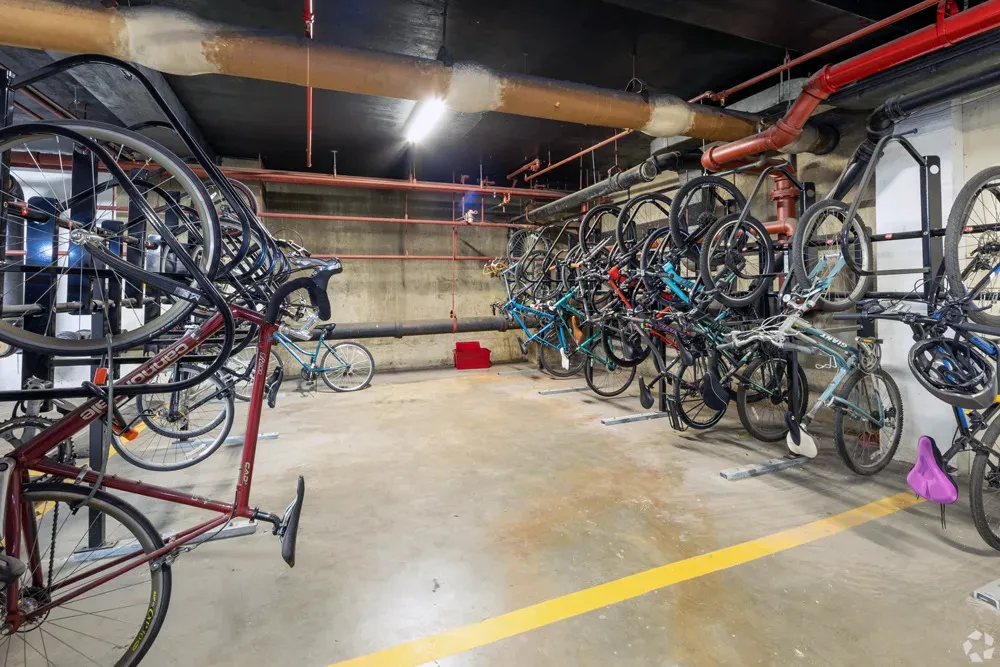5600 N Sheridan Rd, ,  60660, USA 60660-unit#013F-Chicago-IL