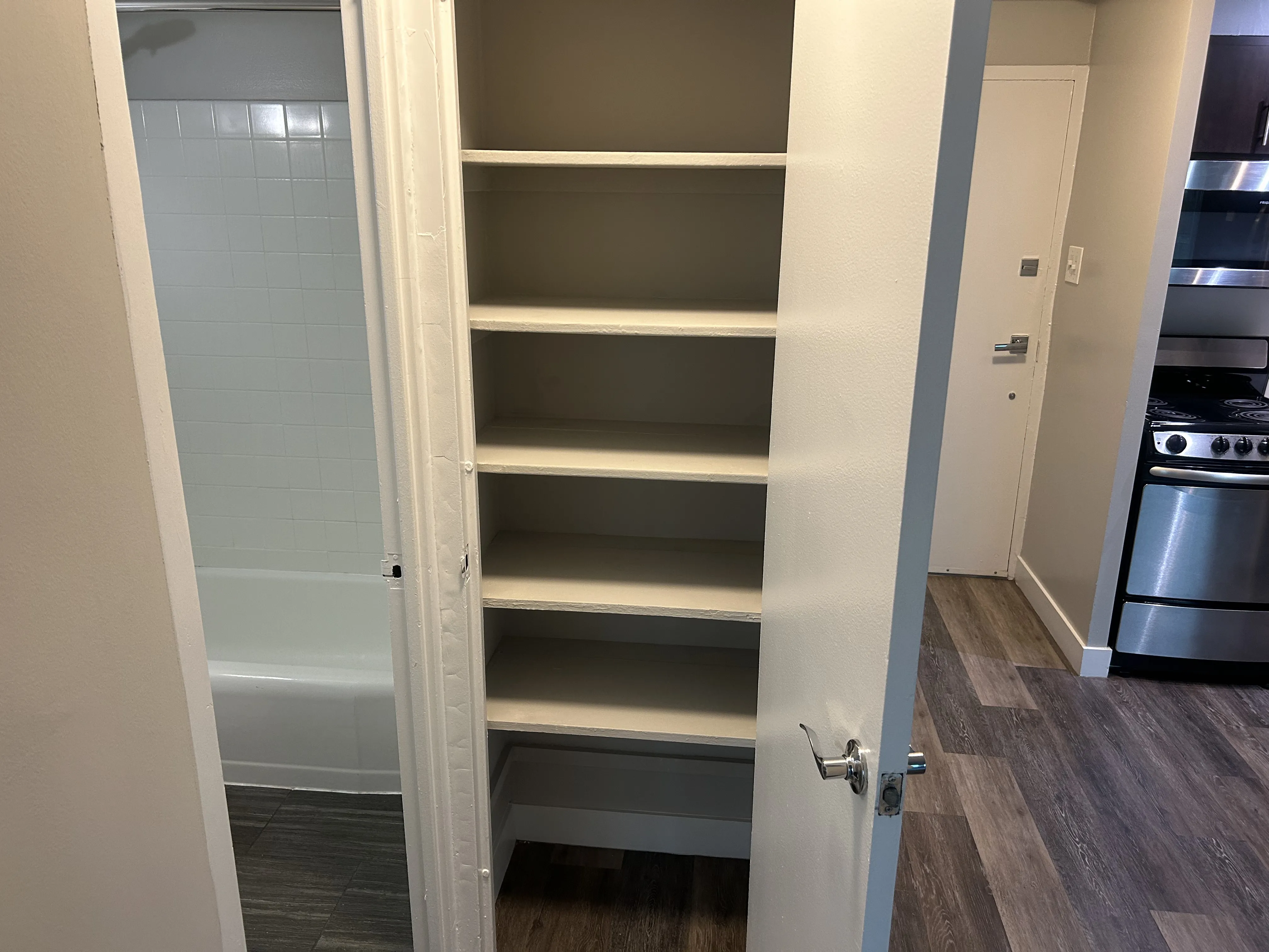 5600 N Sheridan Rd, ,  60660, USA 60660-unit#013F-Chicago-IL