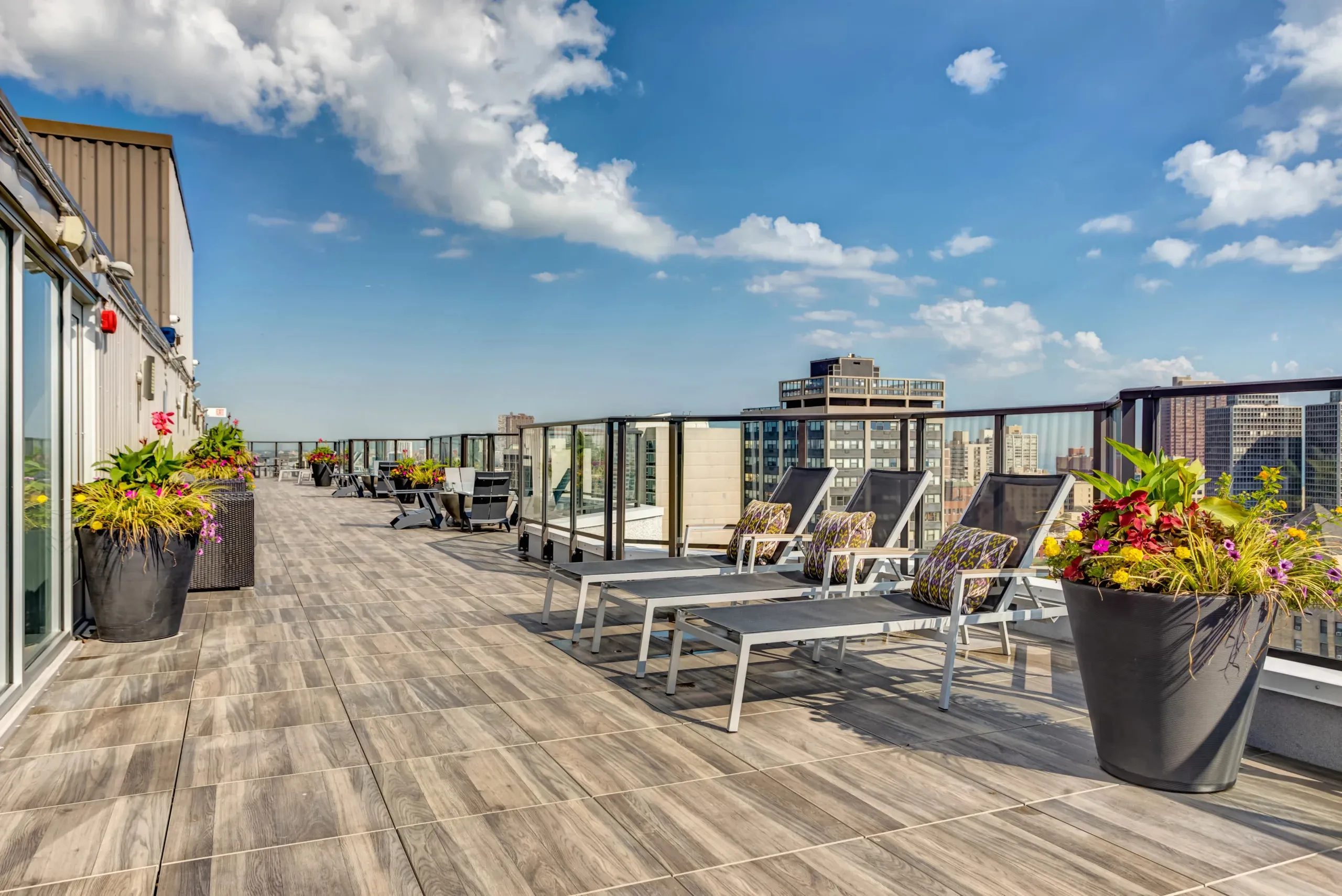 2555 N Clark St, ,  60614, USA 60614-unit#03-0503-Chicago-IL