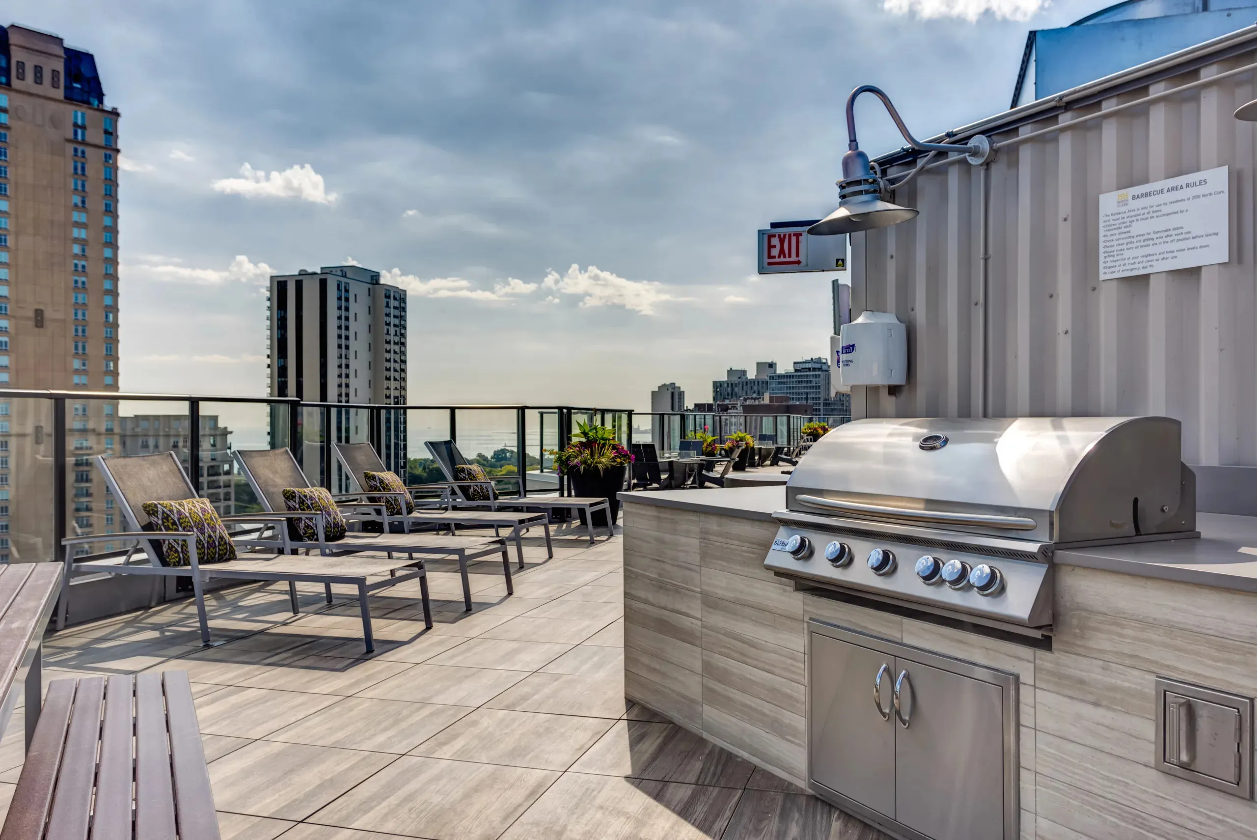 2555 N Clark St, ,  60614, USA 60614-unit#03-0503-Chicago-IL