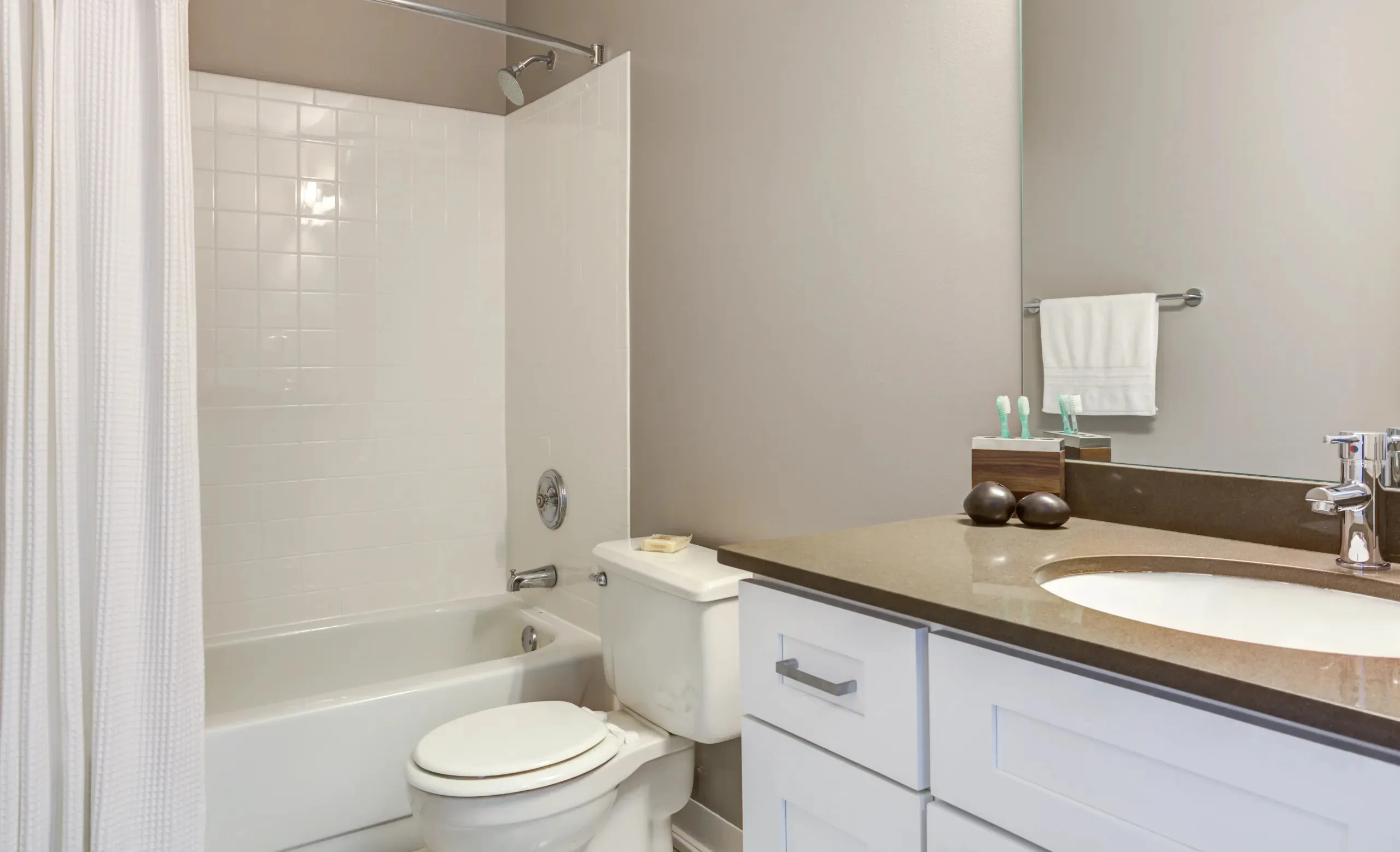 2555 N Clark St, ,  60614, USA 60614-unit#03-0503-Chicago-IL