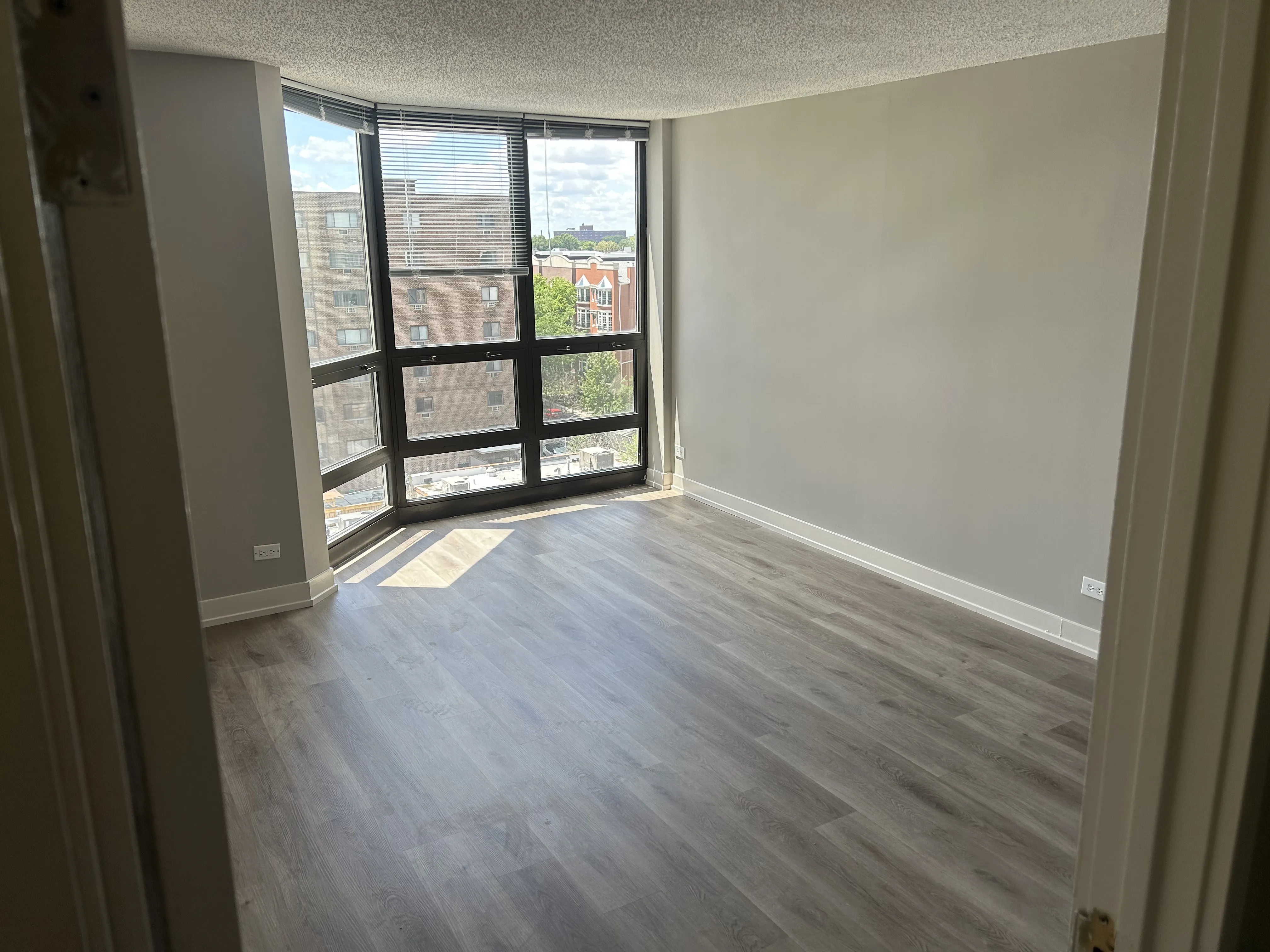 2555 N Clark St, ,  60614, USA 60614-unit#03-0503-Chicago-IL