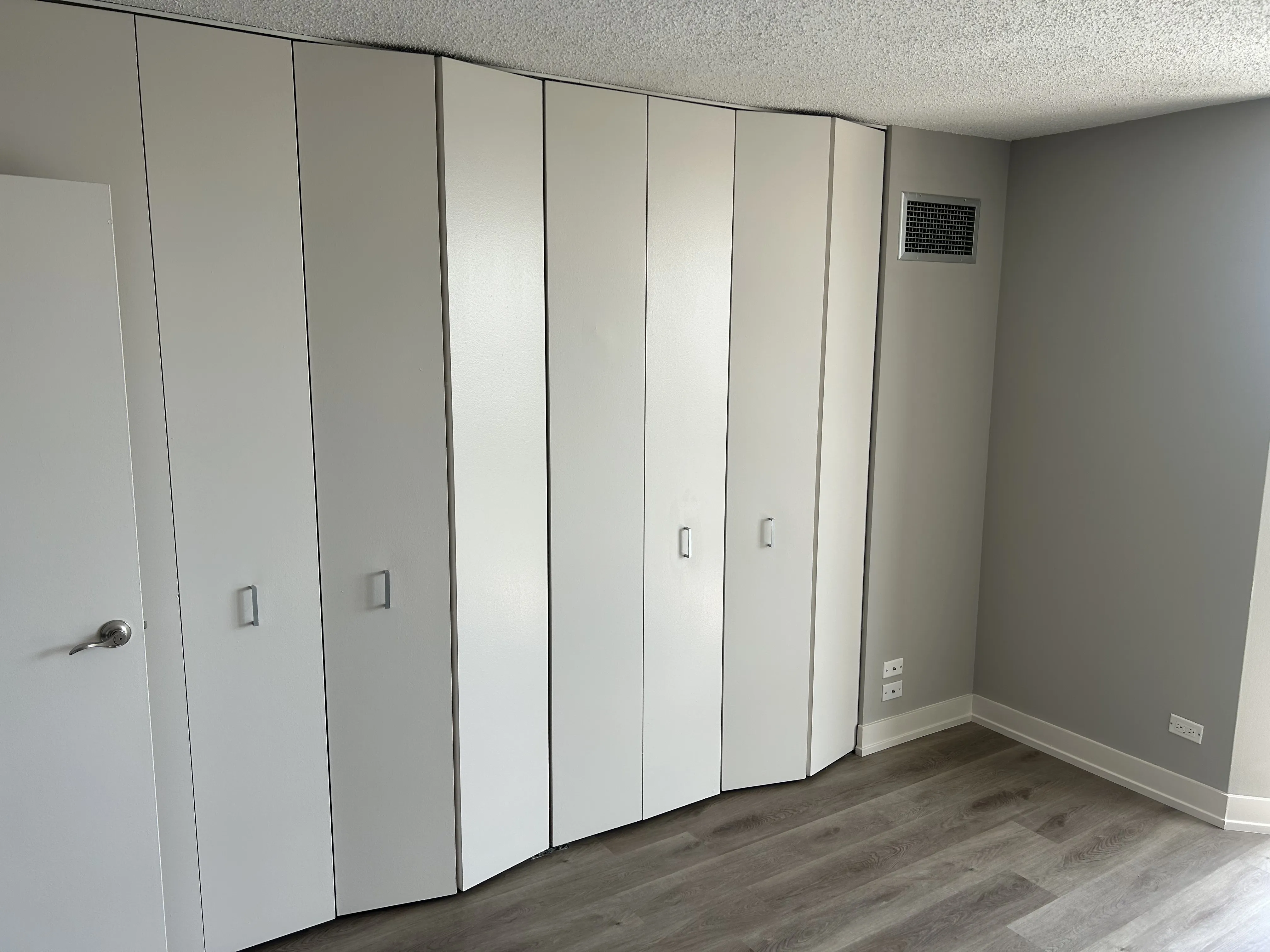 2555 N Clark St, ,  60614, USA 60614-unit#03-0503-Chicago-IL