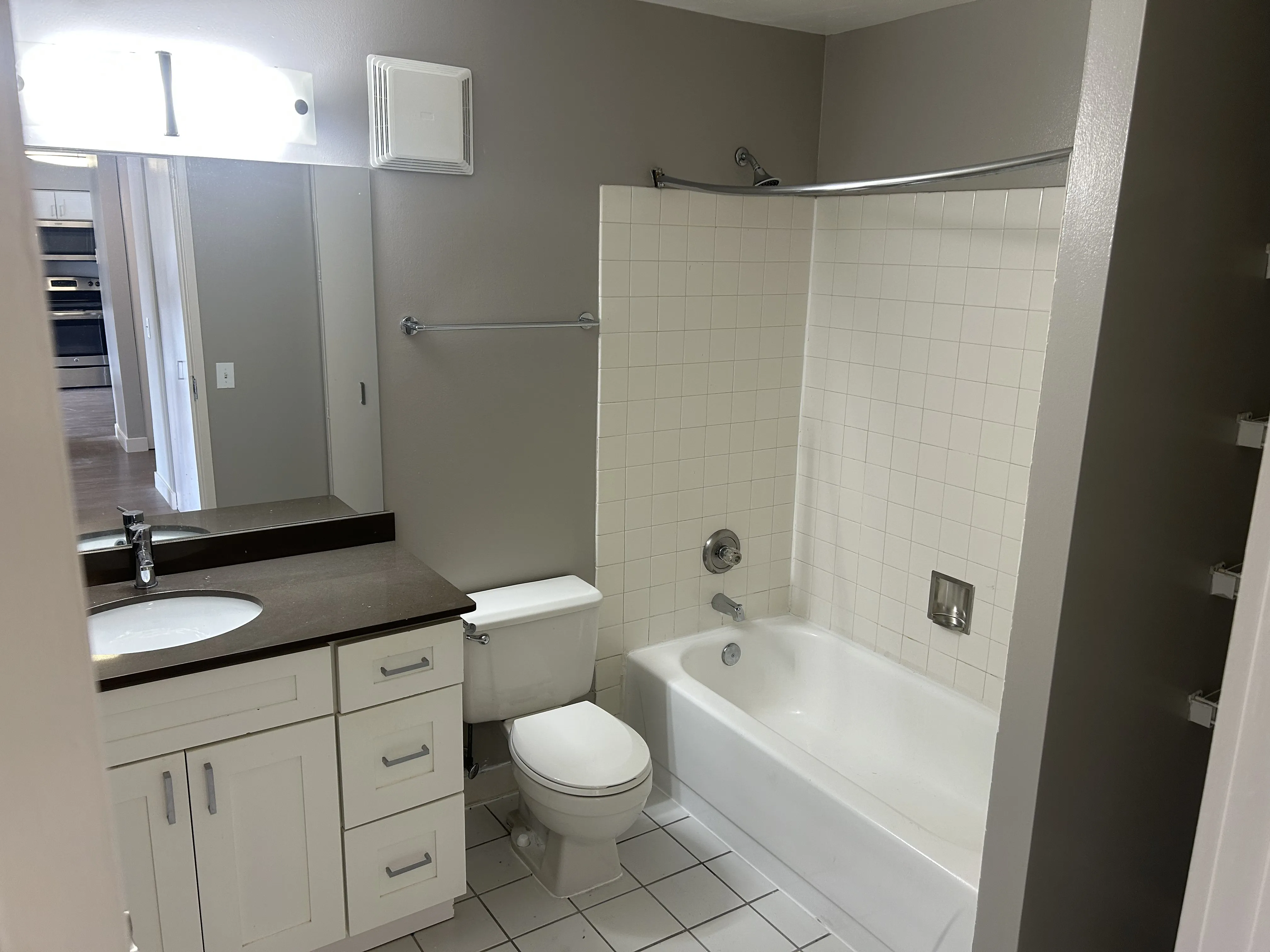 2555 N Clark St, ,  60614, USA 60614-unit#03-0503-Chicago-IL